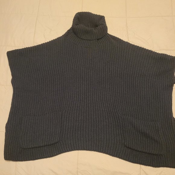 STEVE MADDEN COWL / TURLE NECK SWEATER - Picture 1 of 3
